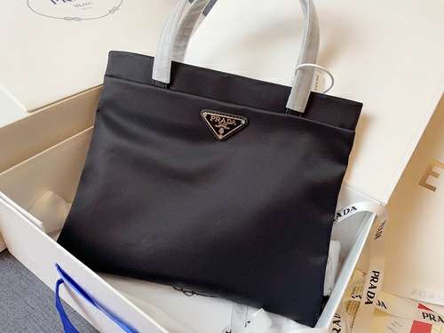 Picture of Prada Mens Bags _SKUfw109069951fw
